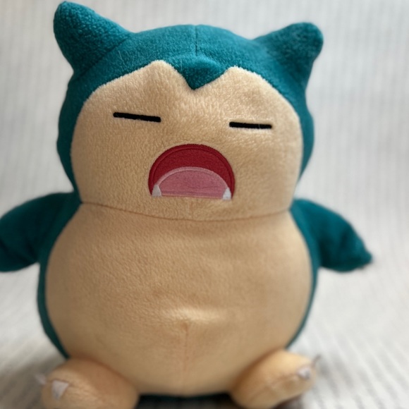 Pokémon Snorlax Plush - Bonus 15 Random Pokémon cards - Picture 3 of 7